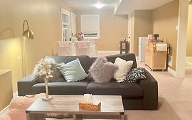 Cozy And Stylish Entire Suite In Halifax
